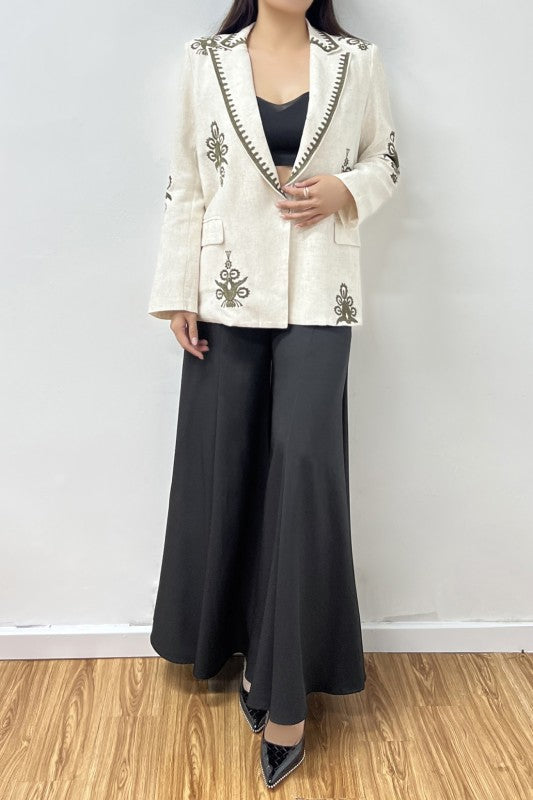Bold Embroidery Blazer